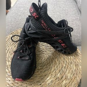 New Trendy Lightweight Breathable Running Shoes Blade Tyle Shoes Walking Sneaker